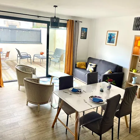 Plein Centre - Spacieux Duplex T2 Avec Grande Terrasse Ensoleillee Apartment Auray